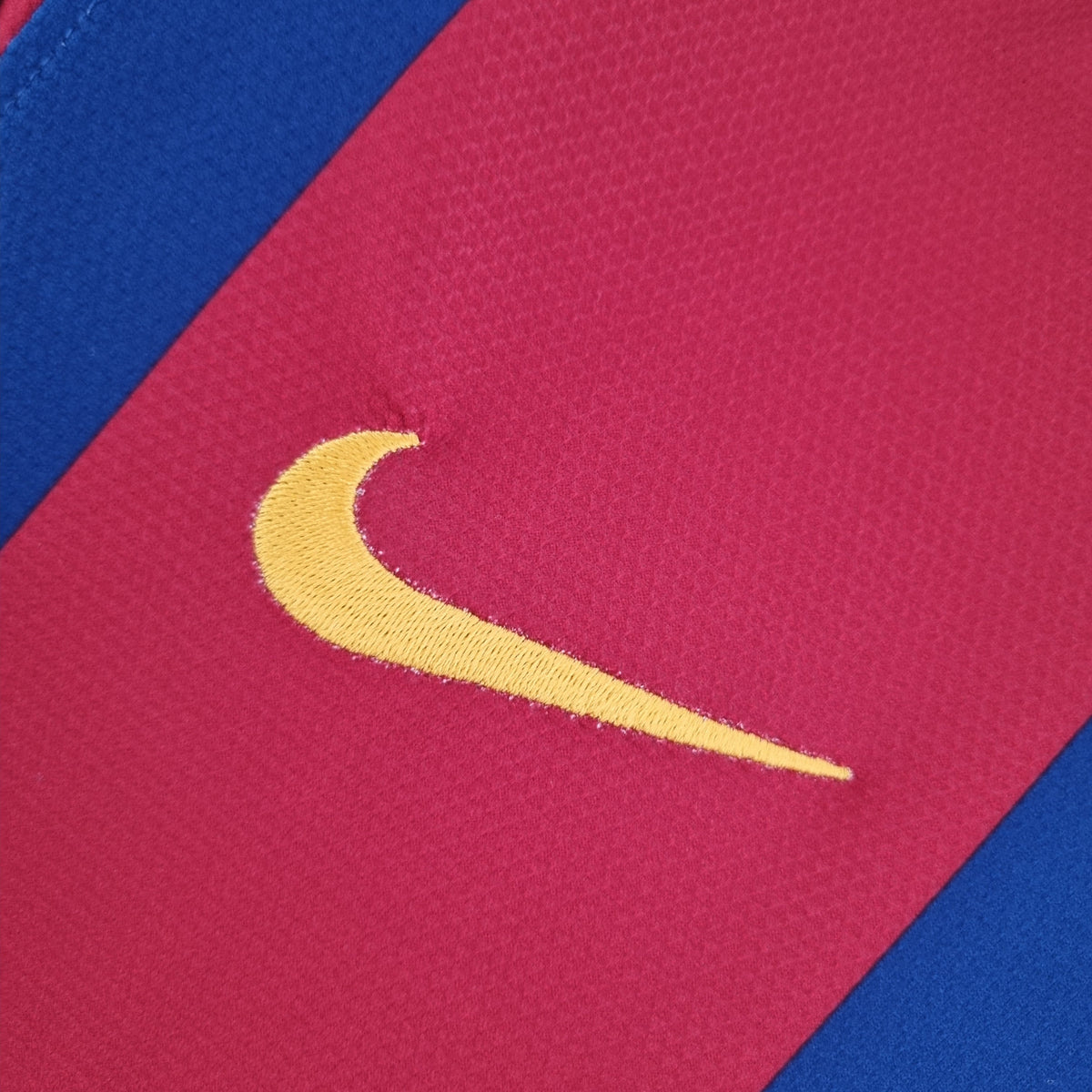 Barcelona 10/11 Home Retro Jersey