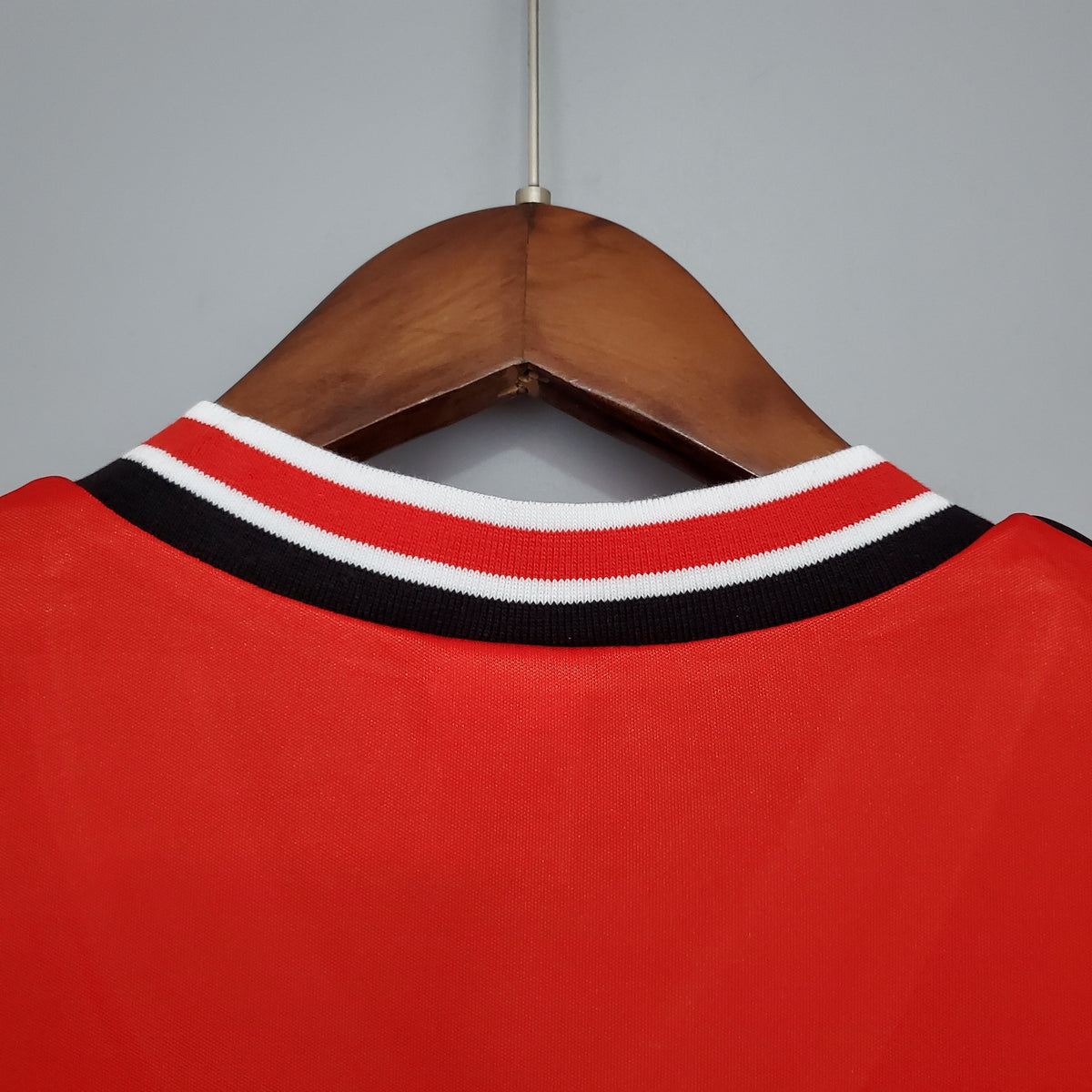 Manchester United 85/86 Home Retro Jersey