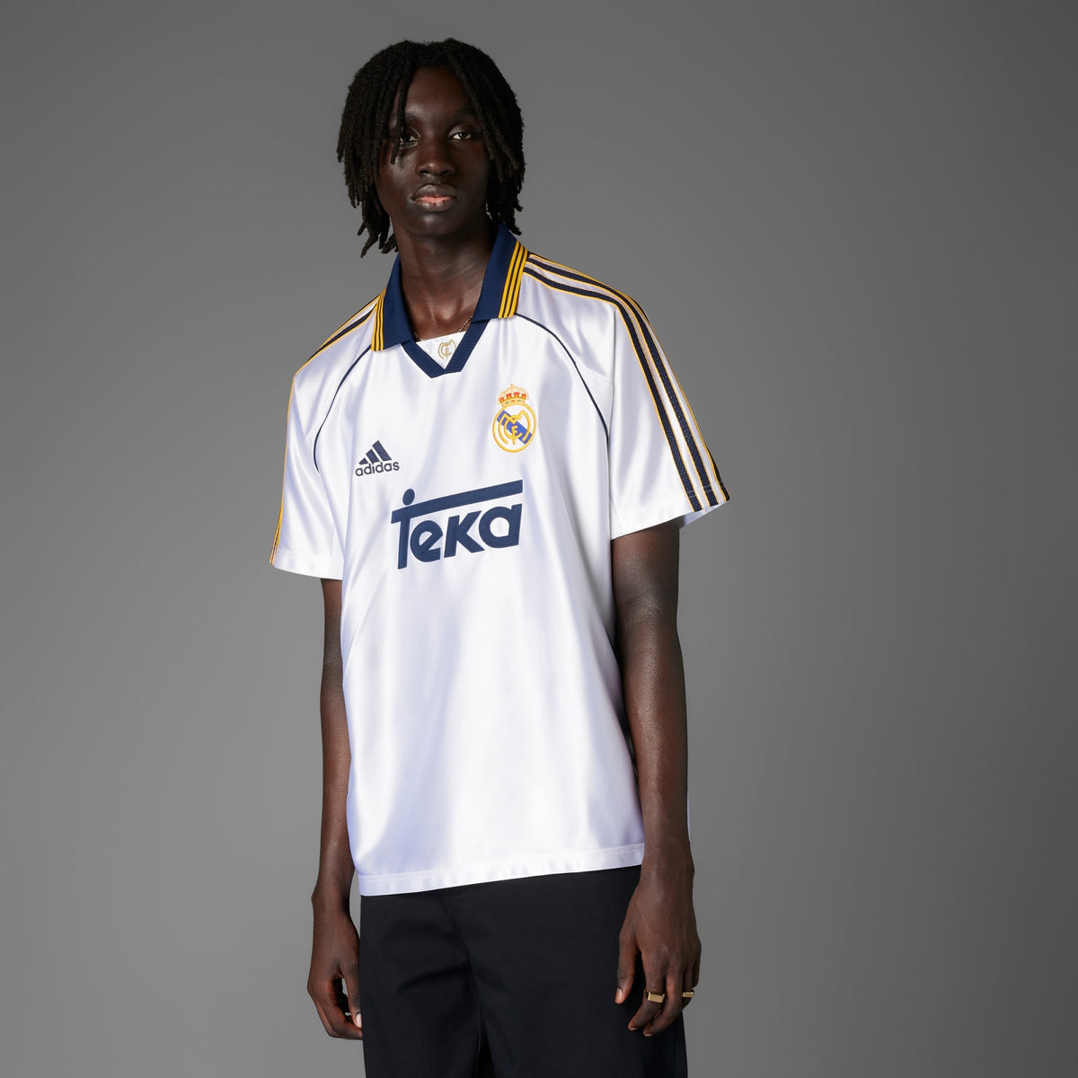 Real Madrid 99/00 Home Retro Jersey