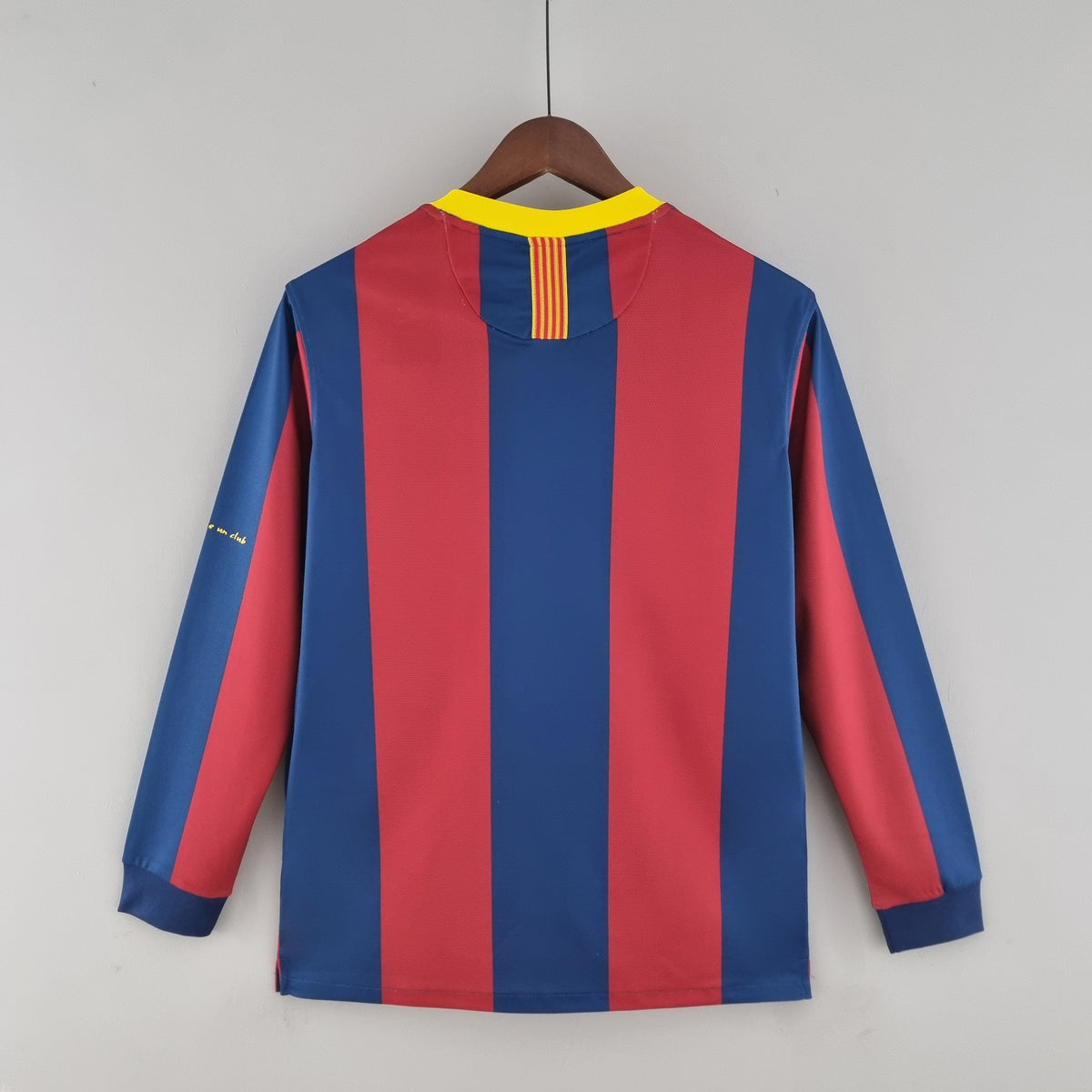 Barcelona 10/11 Home Retro Jersey