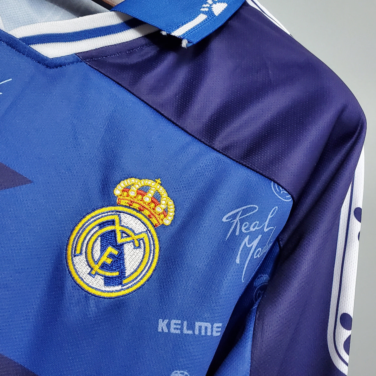 Real Madrid 95/96 Away Retro Jersey