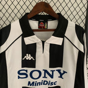 Juventus 97/98 Home Long Sleeve Jersey