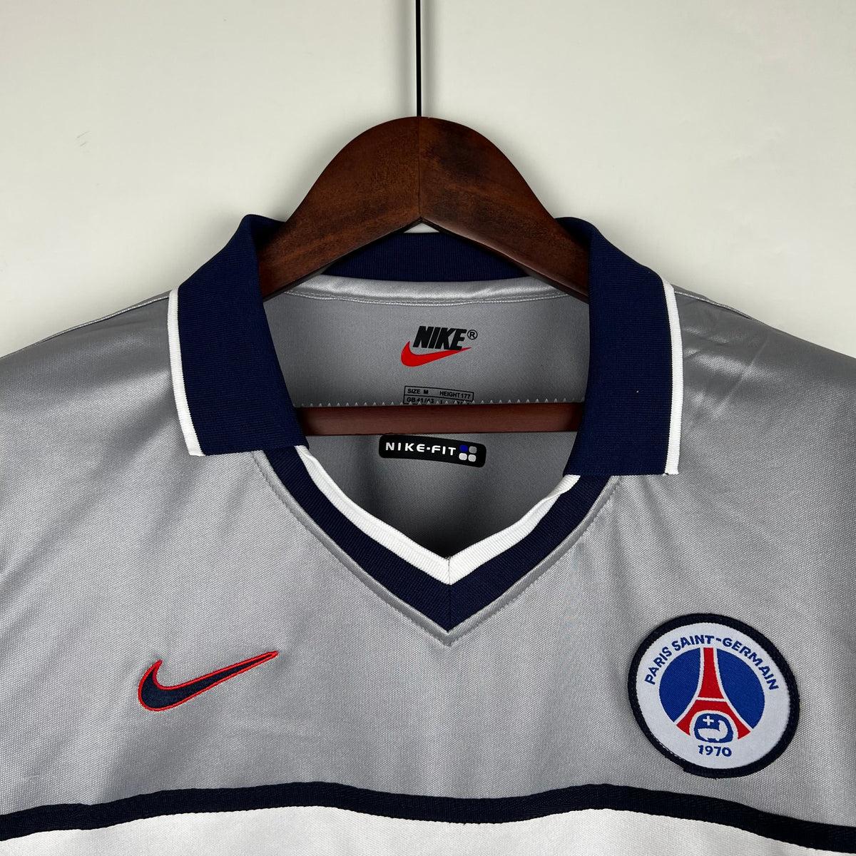 Paris Saint-Germain 99/00 Away Retro Jersey