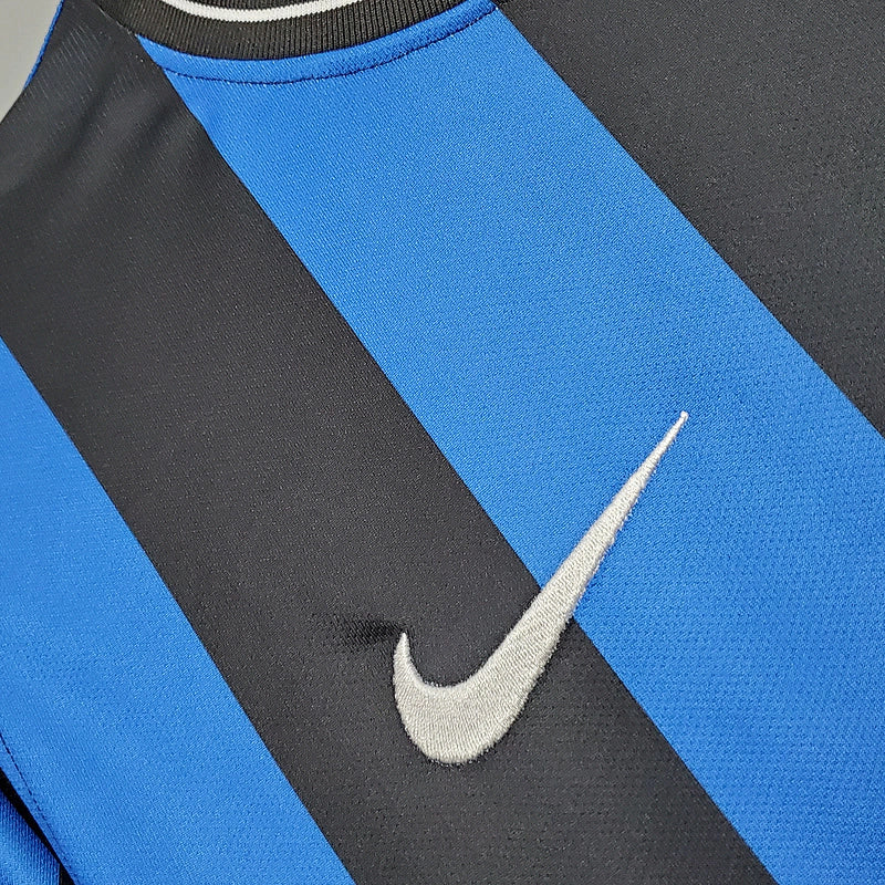 Inter Milan 09/10 Retro Jersey