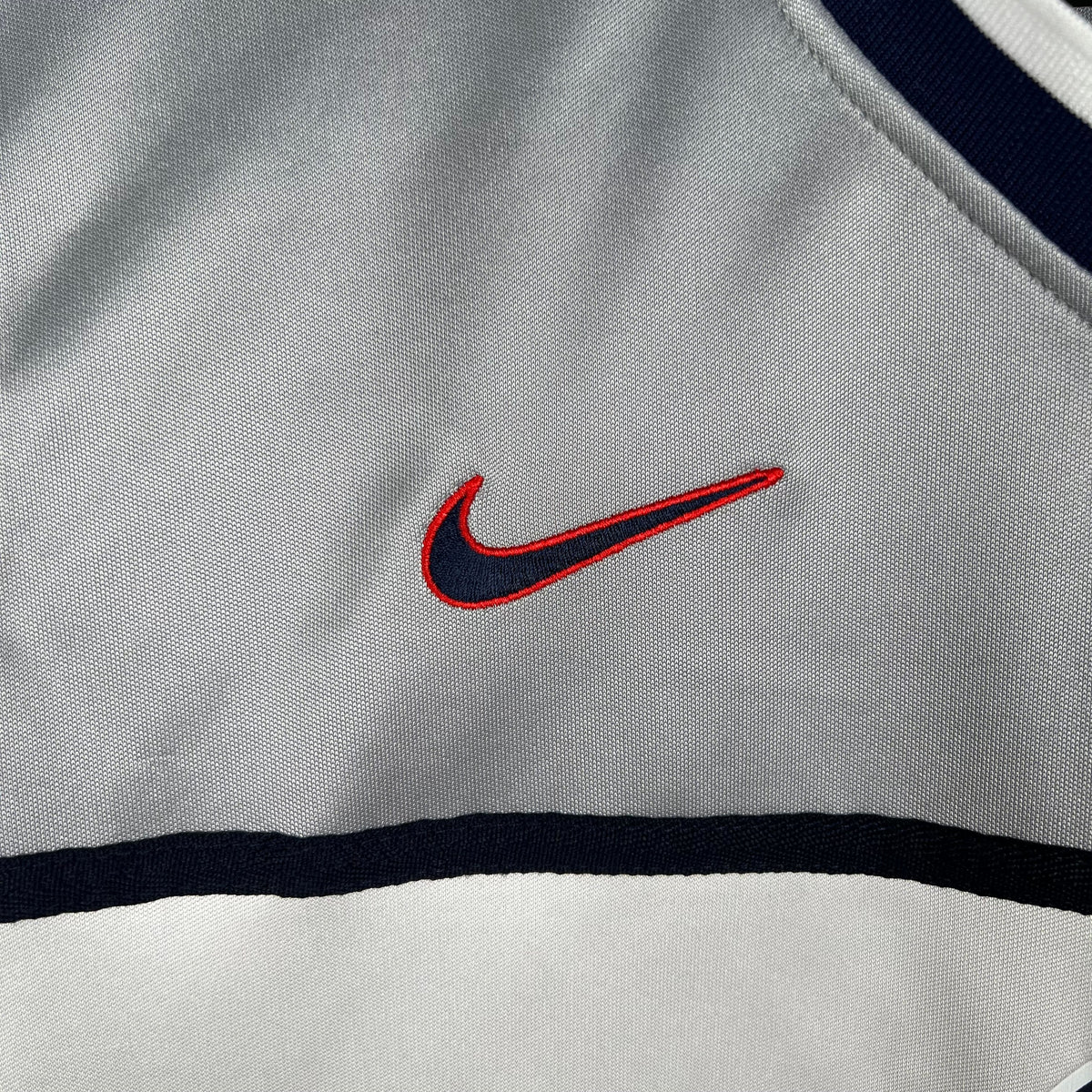 Paris Saint-Germain 99/00 Away Retro Jersey