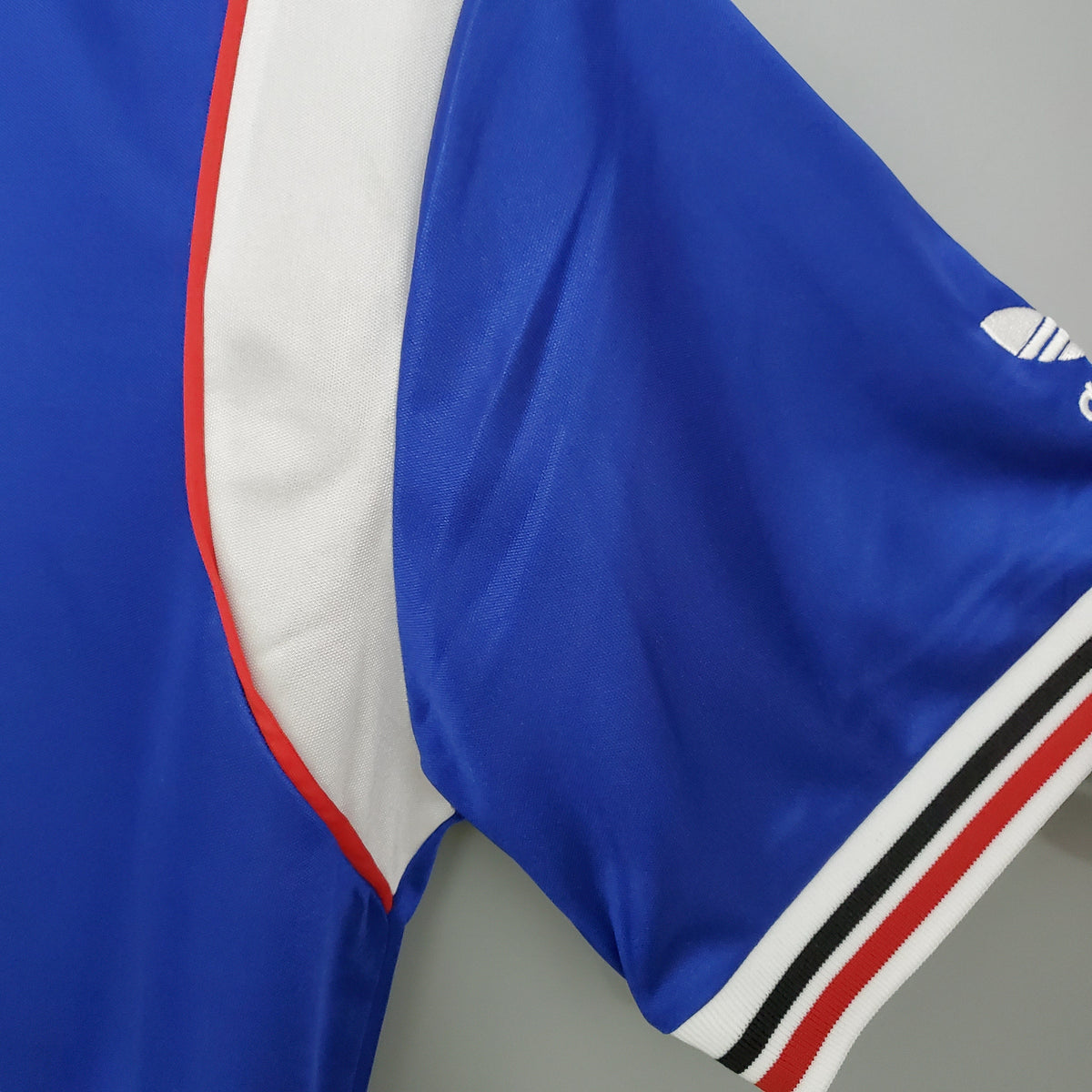 Manchester United 85/86 Away Retro Jersey