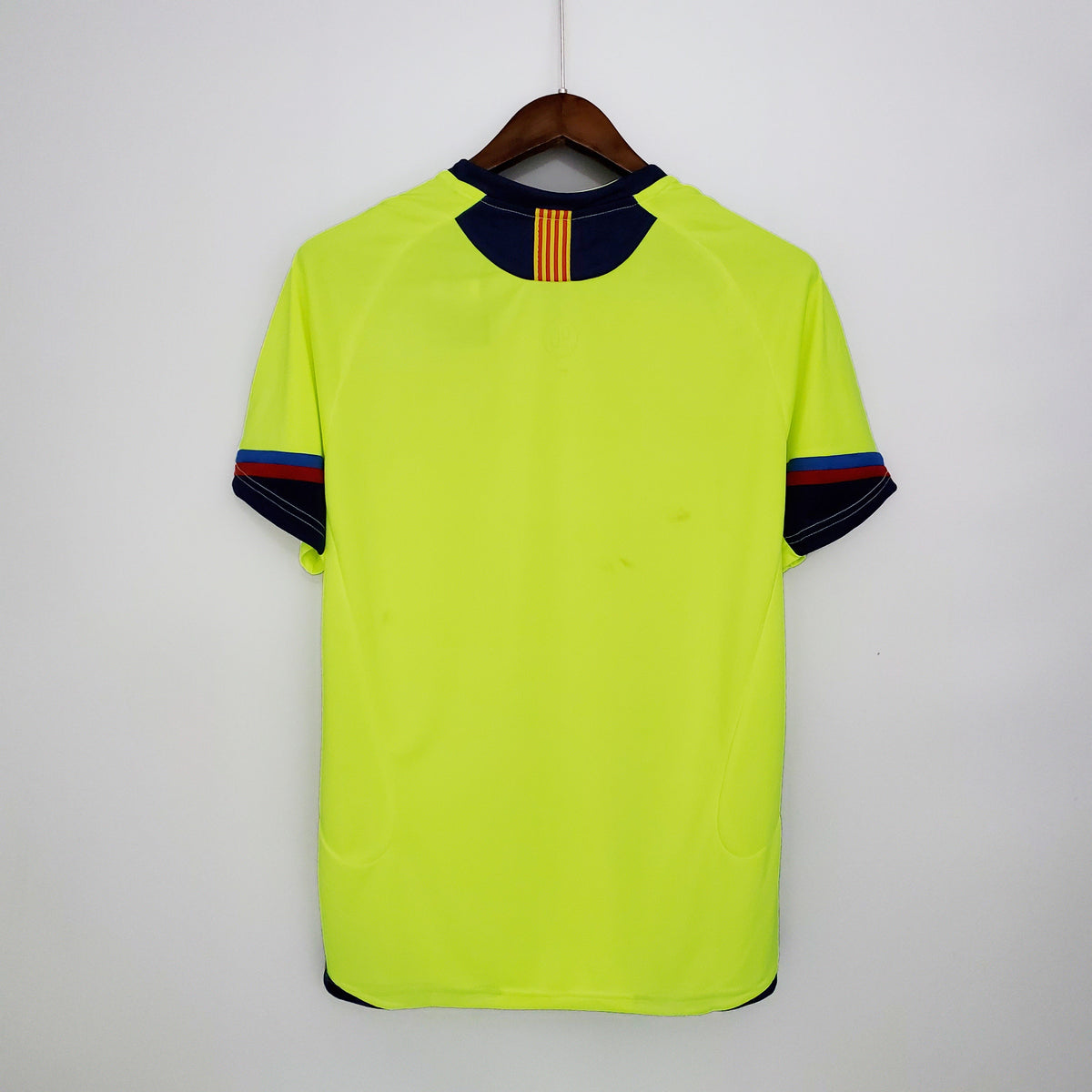 Barcelona 05/06 Away Retro Jersey