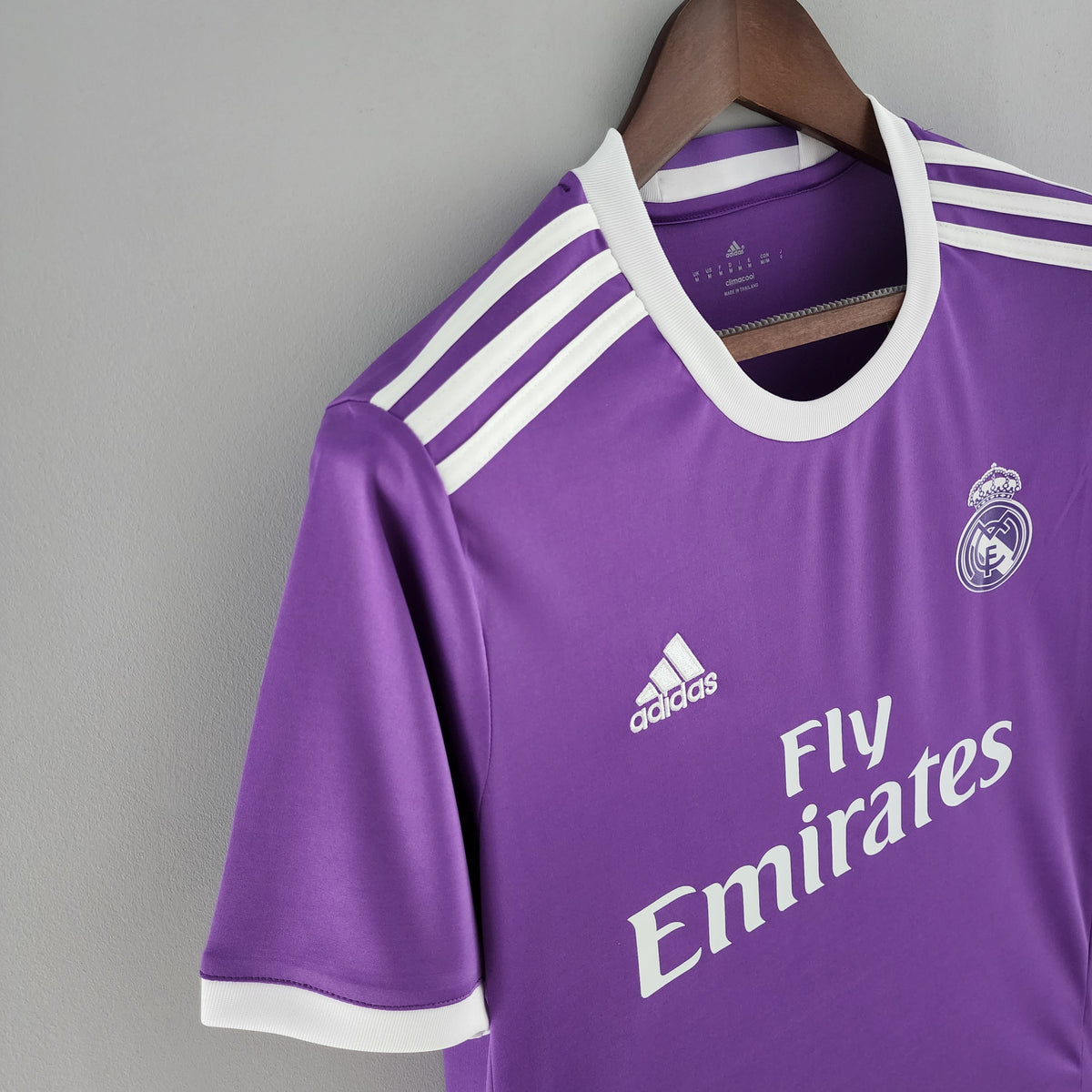 Real Madrid 16/17 Away Retro Jersey