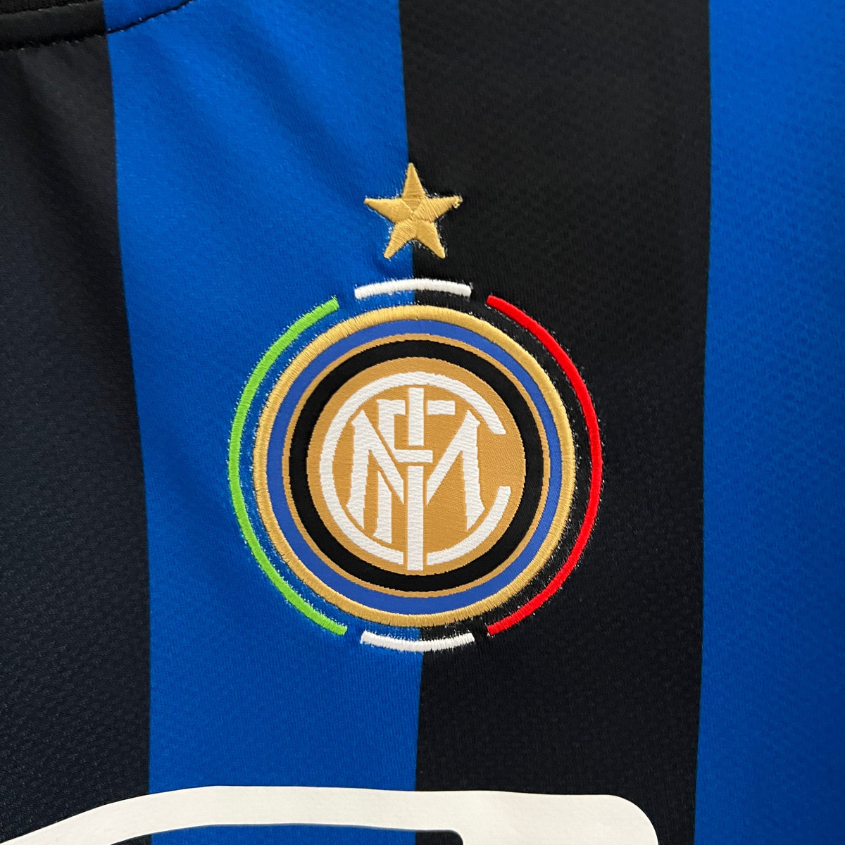 Inter Milan 09/10 Home Retro Jersey