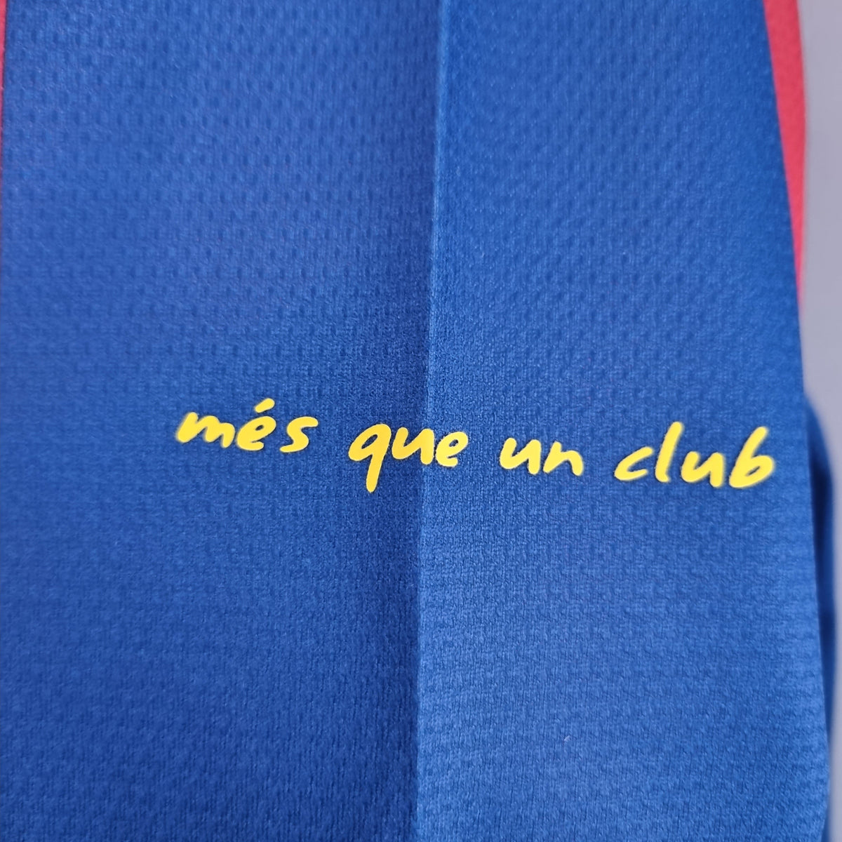 Barcelona 10/11 Home Retro Jersey