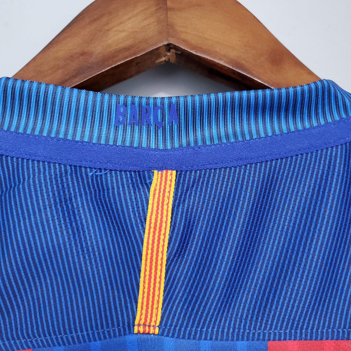 Barcelona 16/17 Home Retro Jersey