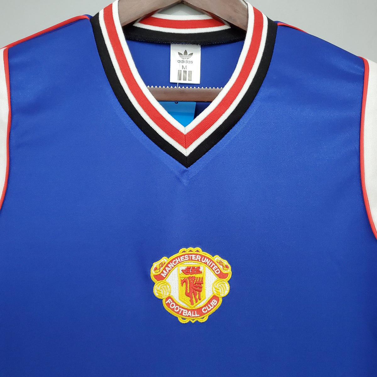 Manchester United 85/86 Away Retro Jersey
