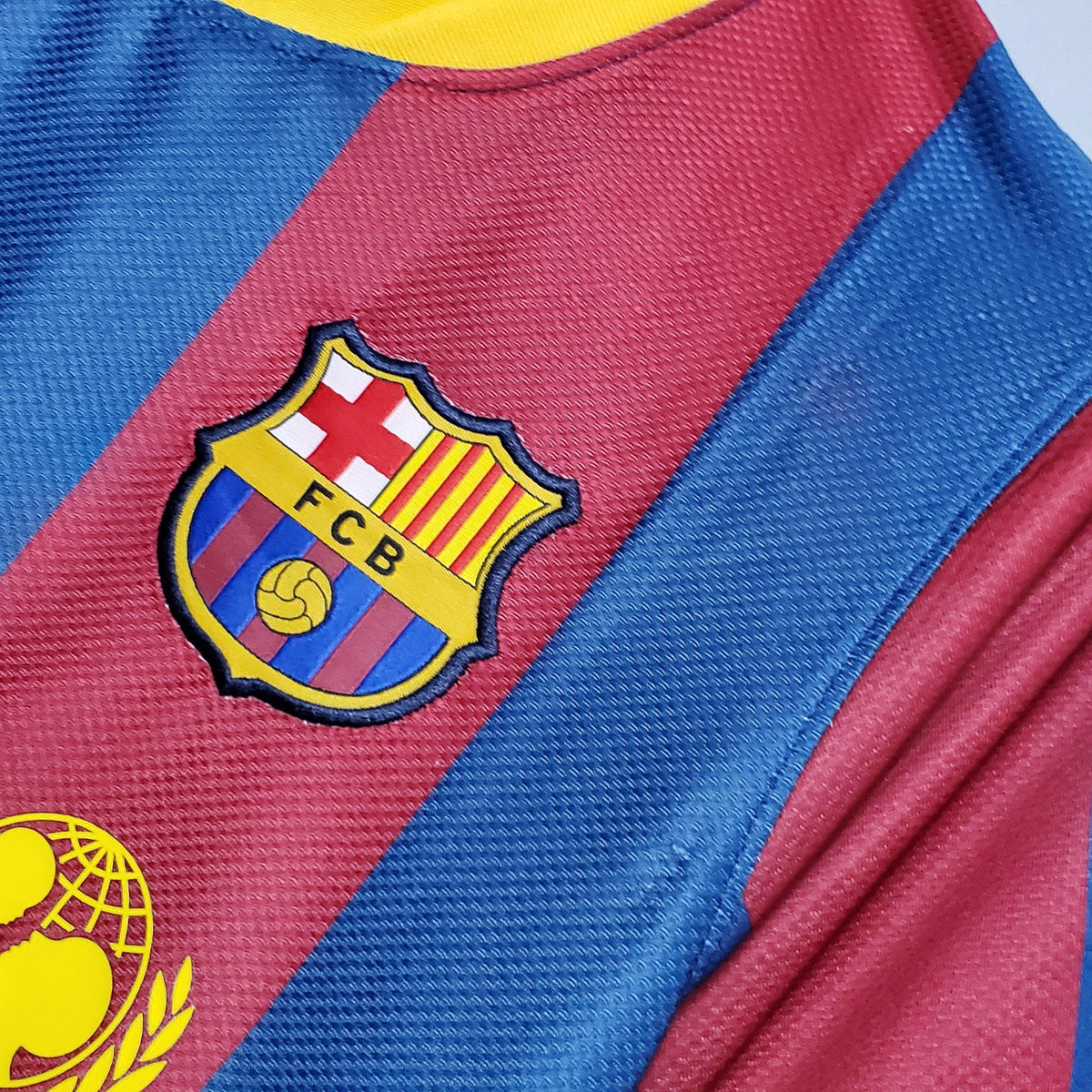 Barcelona 10/11 Home Retro Jersey