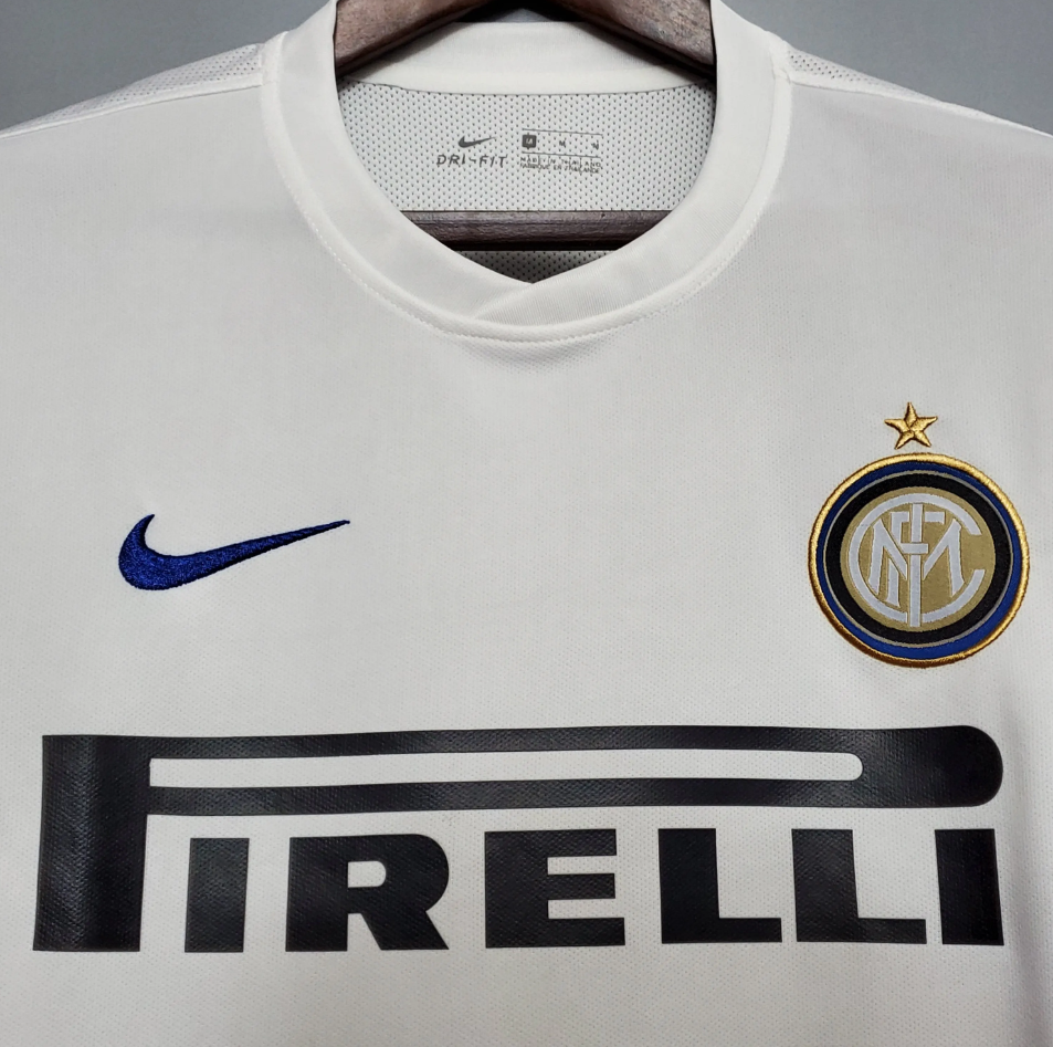 Inter Milan 10/11 Away Retro Jersey