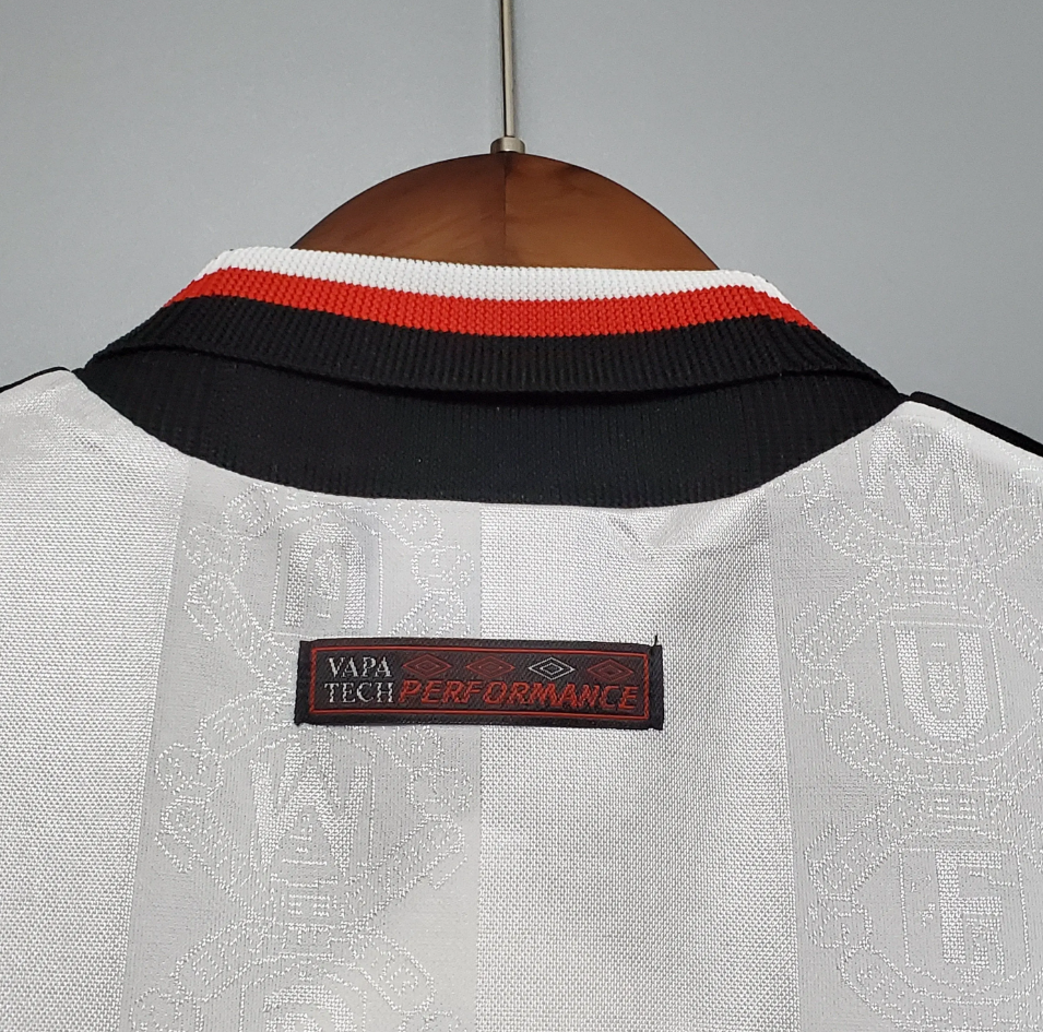 Manchester United 98/99 Away Retro Jersey