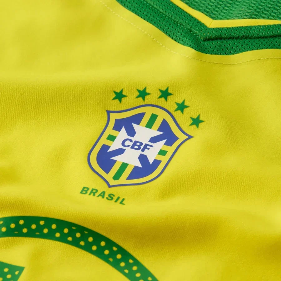 Brazil 2004 Ronaldinho #10 Retro Jersey