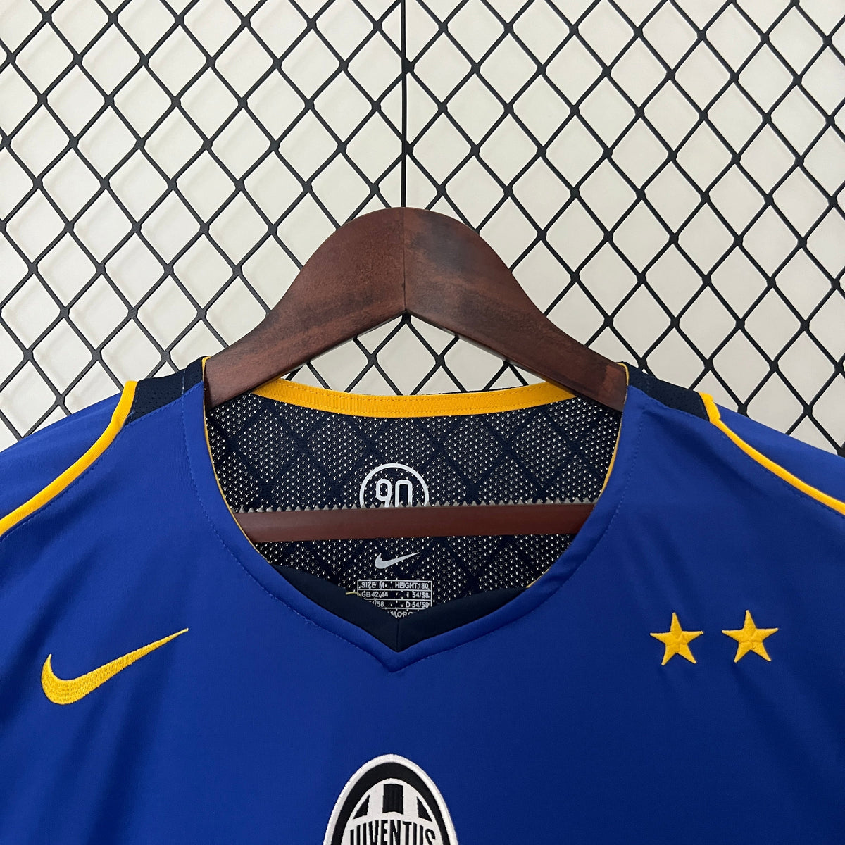 Juventus 04/05 Away Retro Jersey