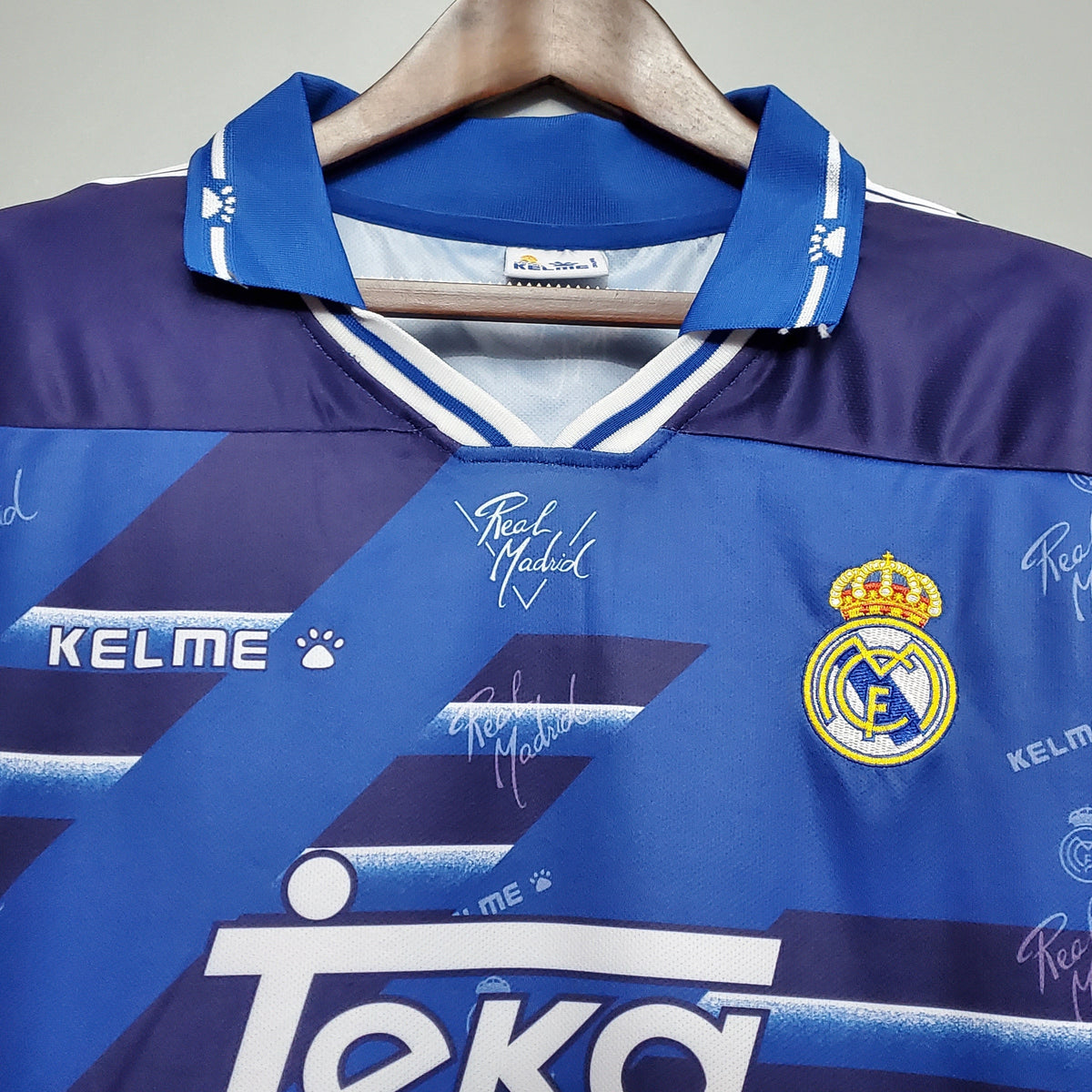 Real Madrid 95/96 Away Retro Jersey