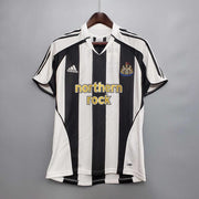 Newcastle United 05/06 Home Retro Jersey