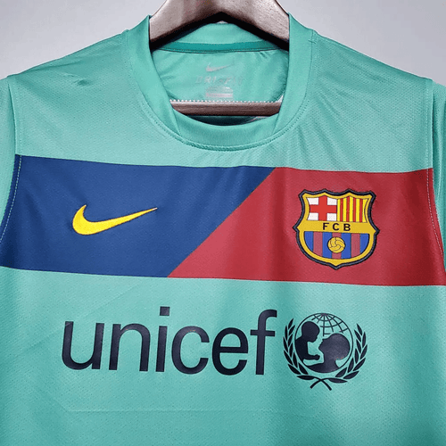 Barcelona 10/11 Away Retro Jersey