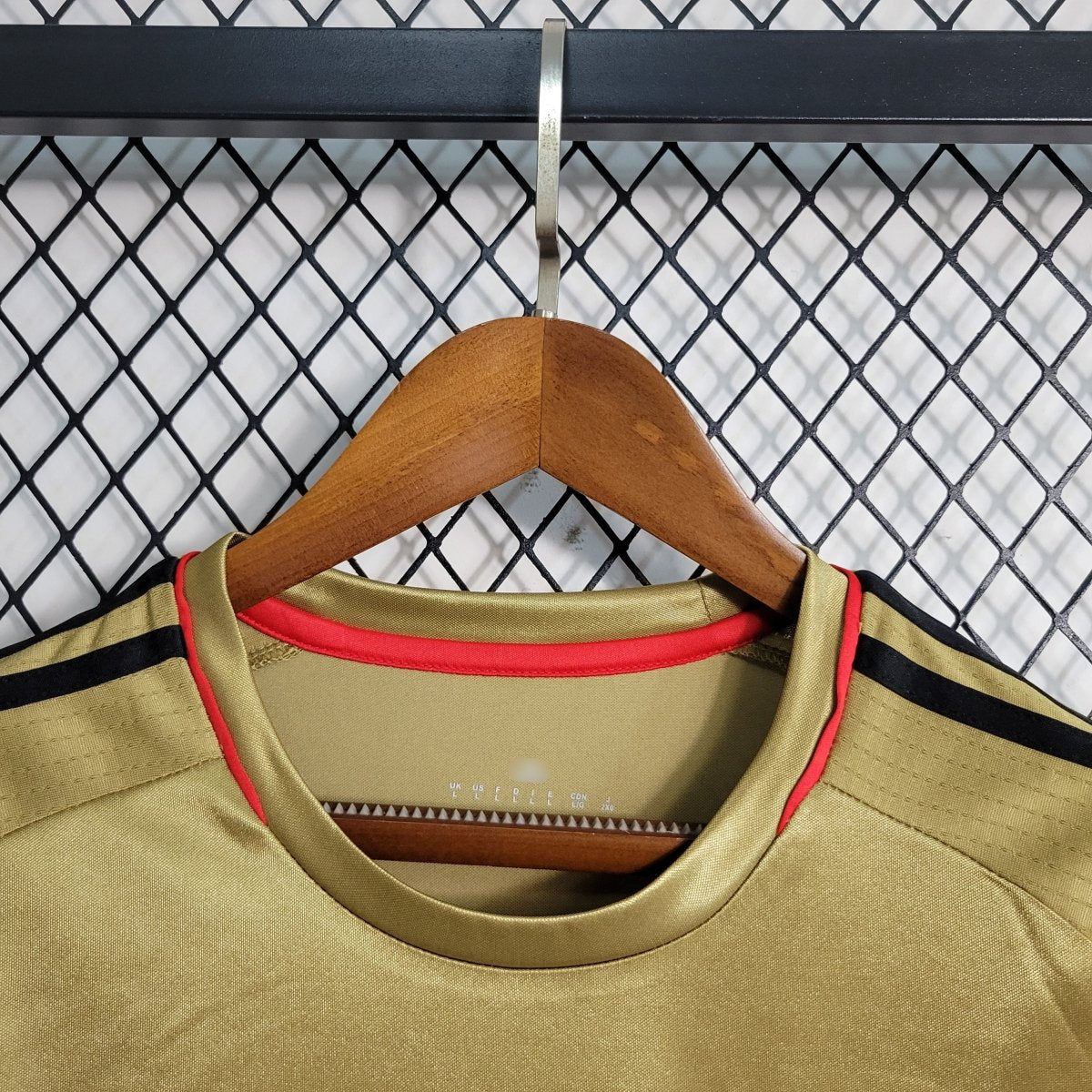 Sport Recife Gold 16/17 Home Retro Jersey