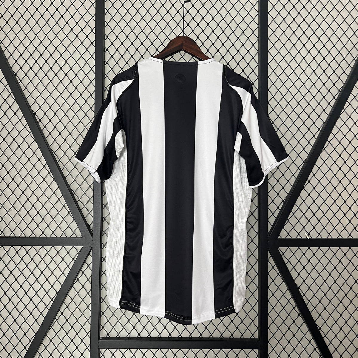 Juventus 04/05 Home Retro Jersey