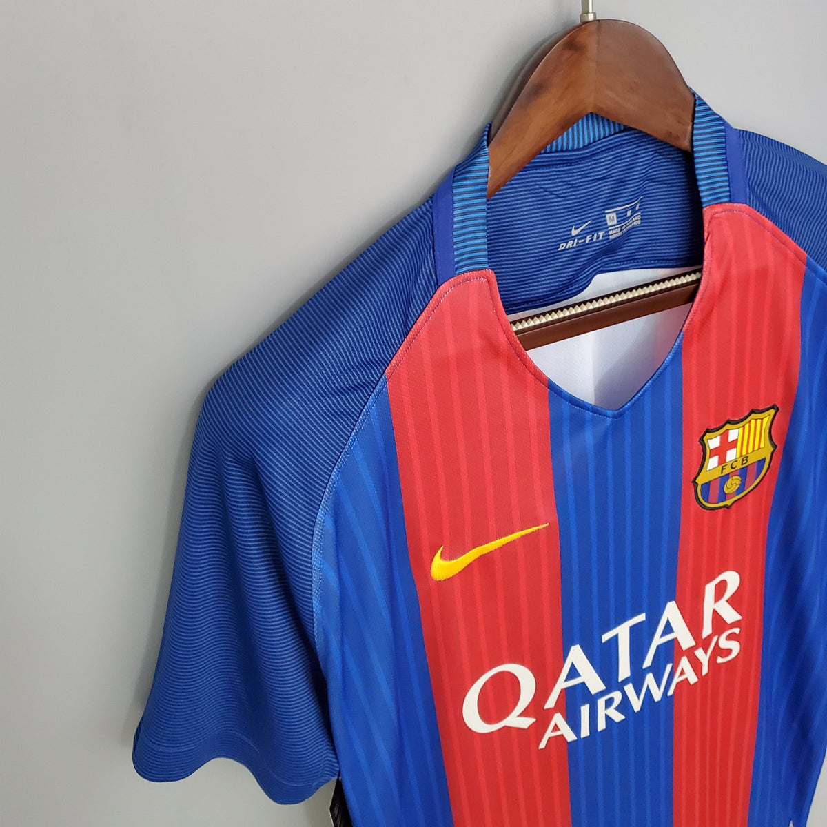 Barcelona 16/17 Home Retro Jersey