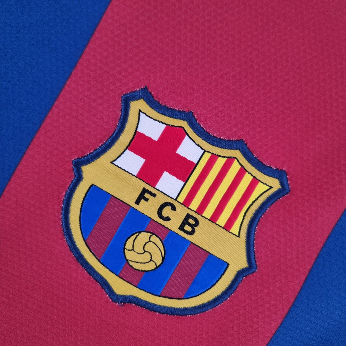 Barcelona 10/11 Home Retro Jersey