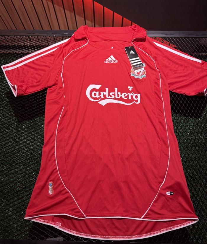 Liverpool 2007 Home Retro Jersey