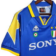 Juventus 95/97 Away Retro Jersey