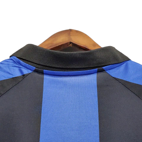 Inter Milan 01/02 Retro Jersey