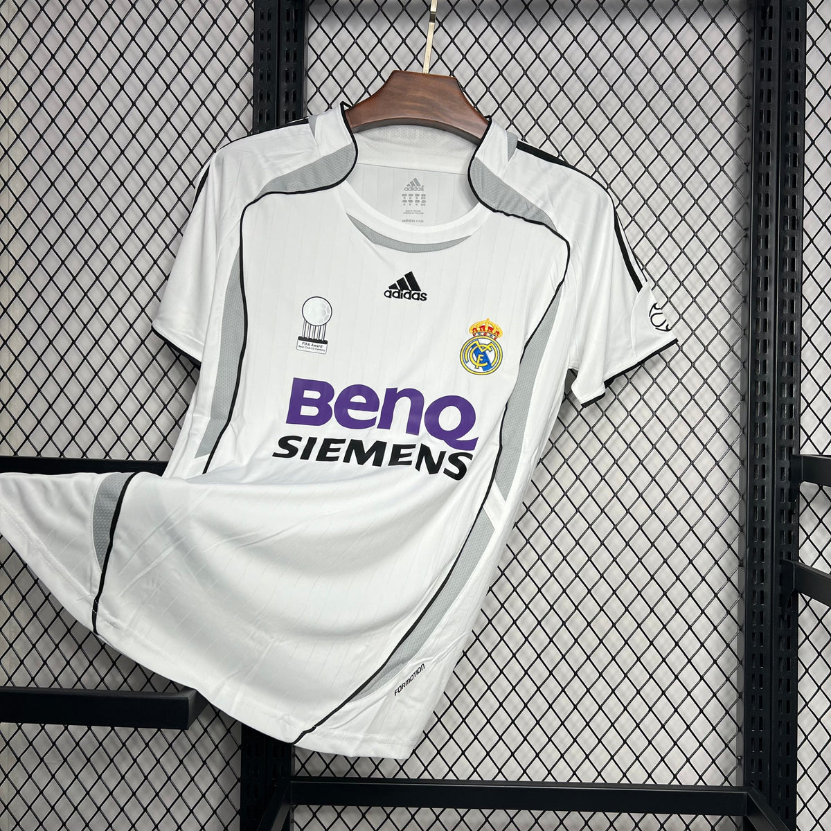 Real Madrid 06/07 Home Retro Jersey